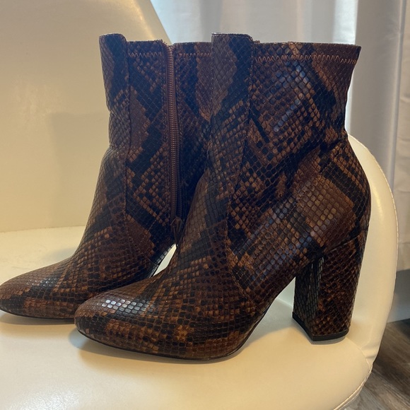 Aldo boots US size 6.5 - Picture 3 of 7